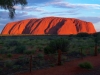 ayers-rock-een-van-de-toeristische-trekpleister-in-centraal-australie